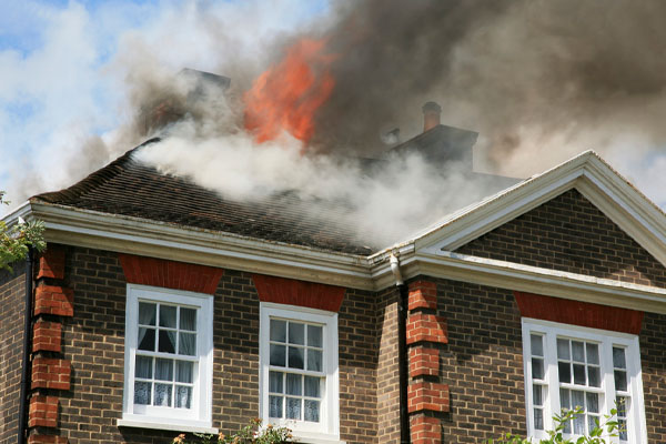 image of a roof fire depicting insulation fire rating